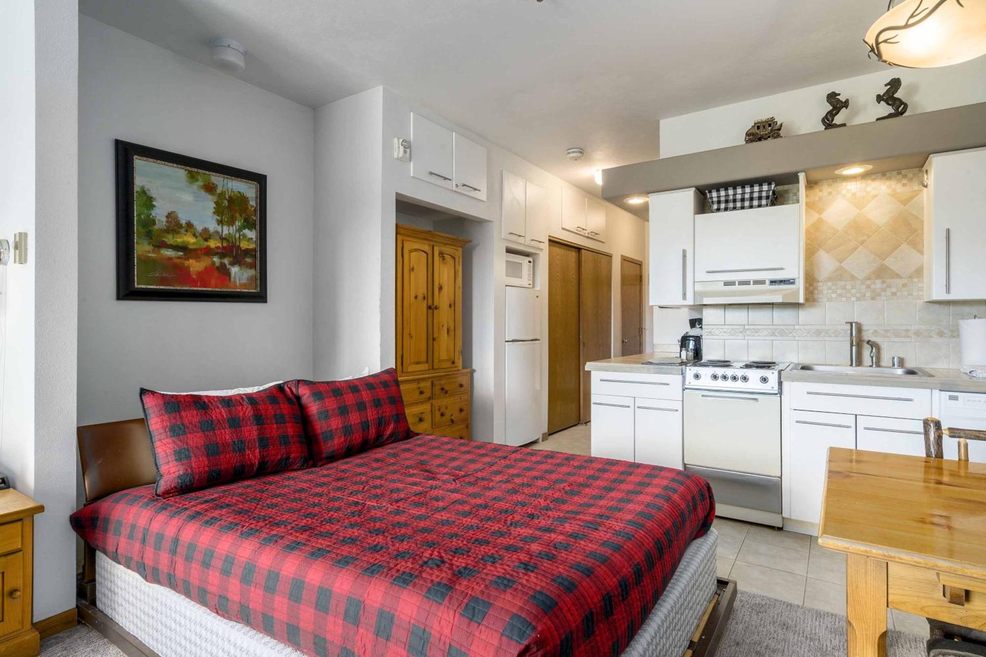 Snow Flower Condos Steamboat Springs Room photo
