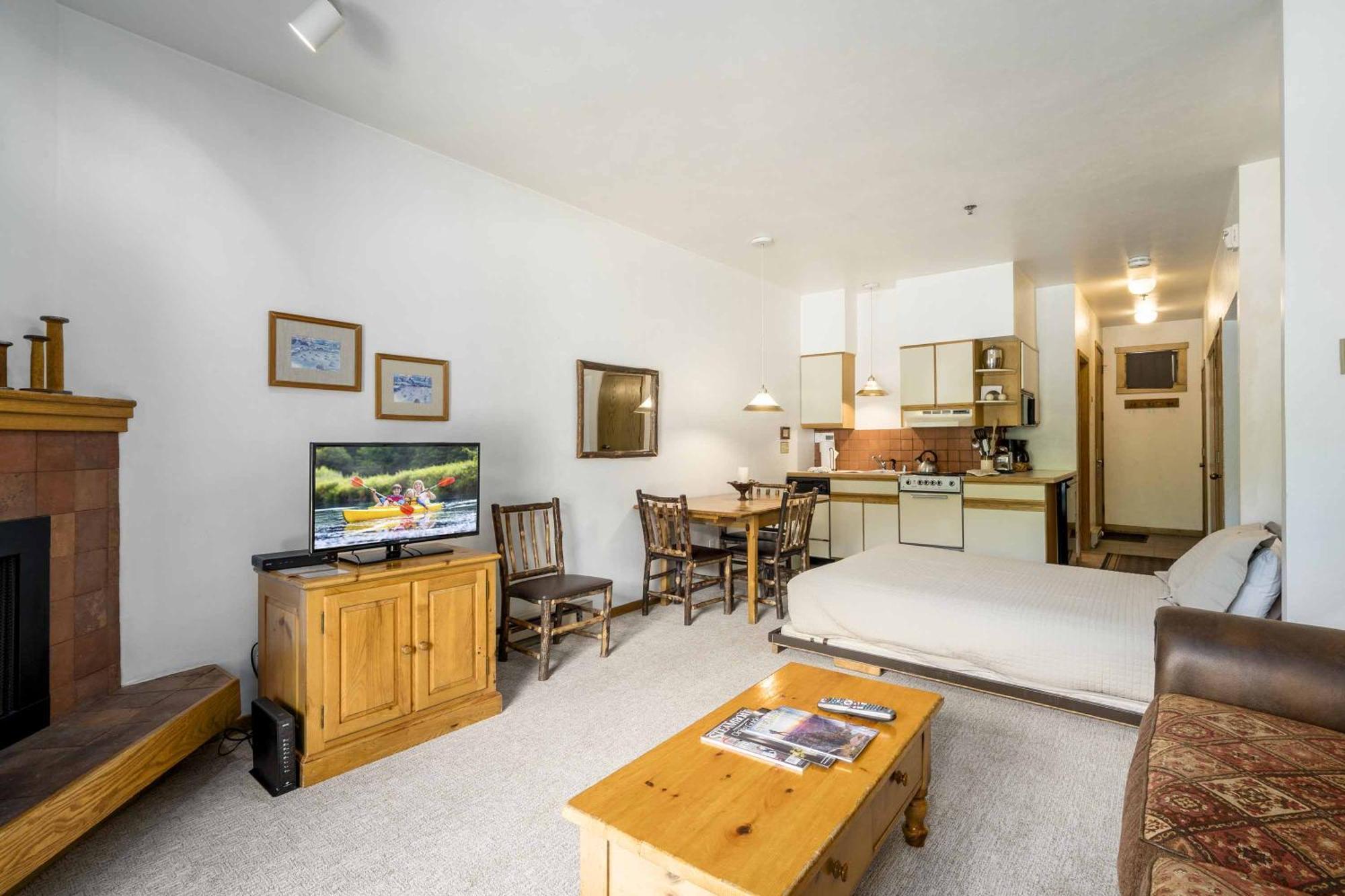 Snow Flower Condos Steamboat Springs Room photo