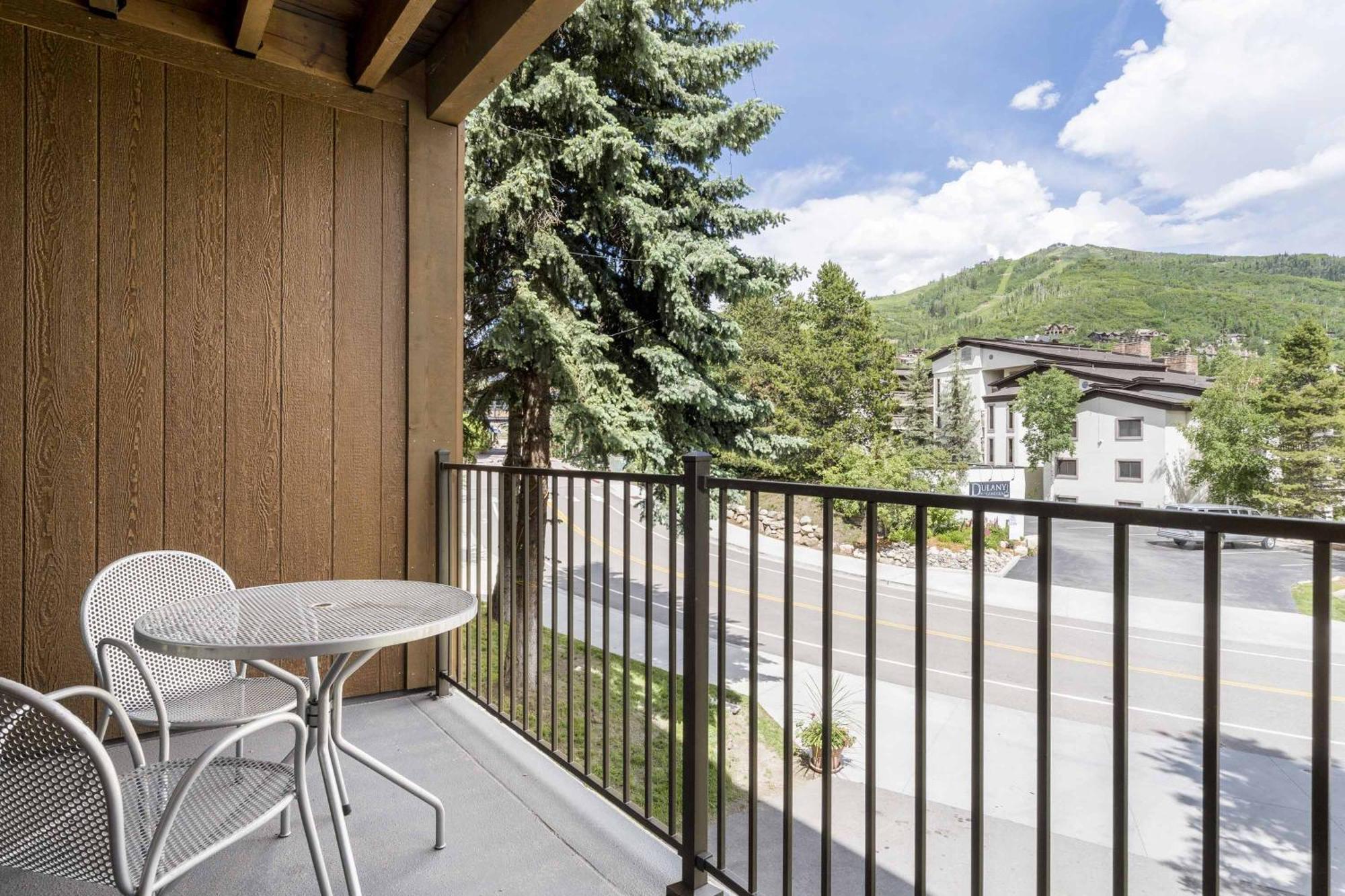 Snow Flower Condos Steamboat Springs Room photo